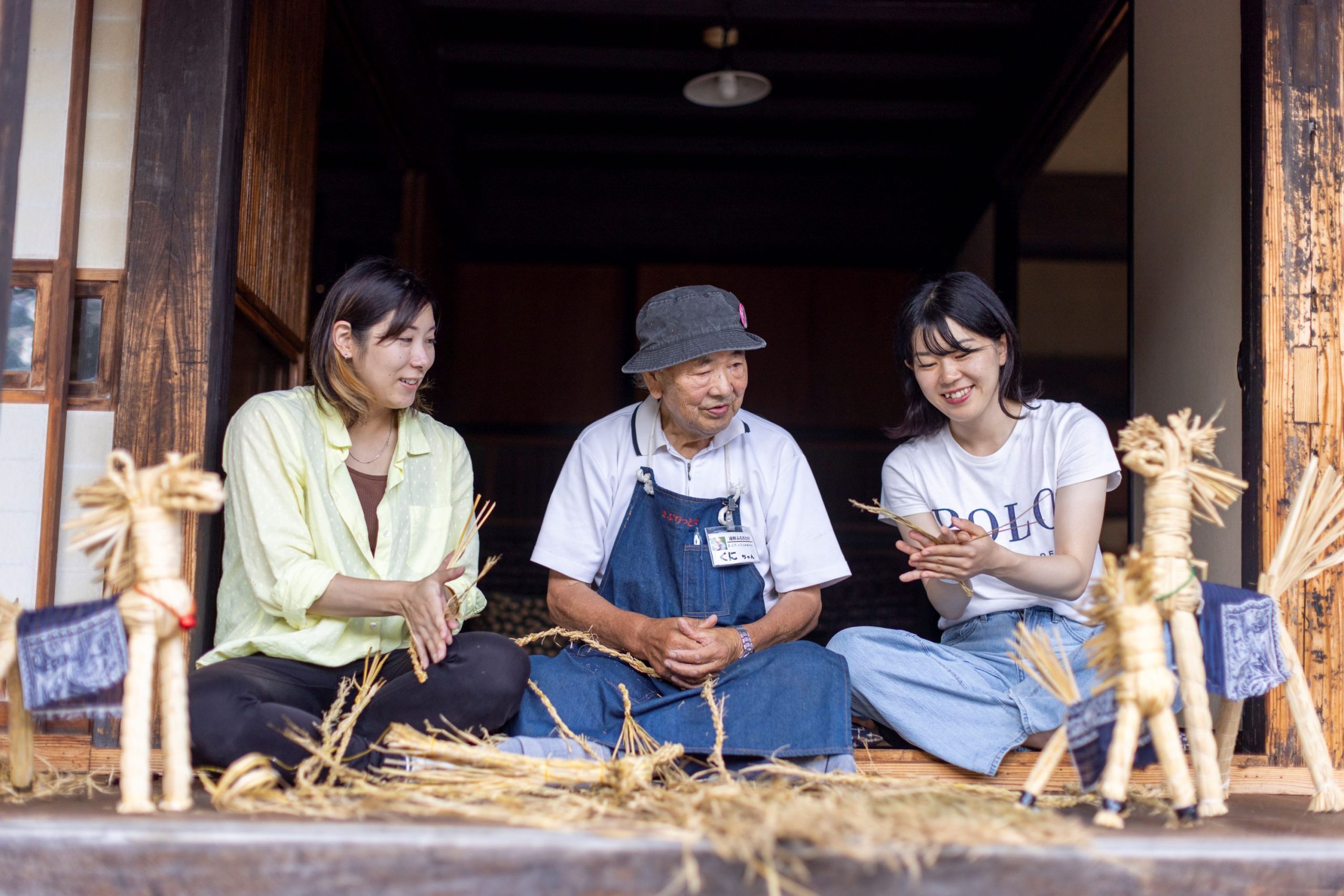 「わら馬作り」遠野の風土と出会う